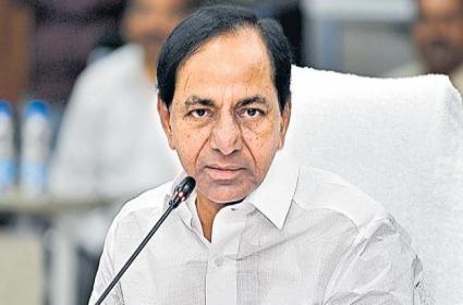 కరోనా కష్టకాలంలో యువ వైద్యులు ముందుకు రావాలి- కేసీఆర్