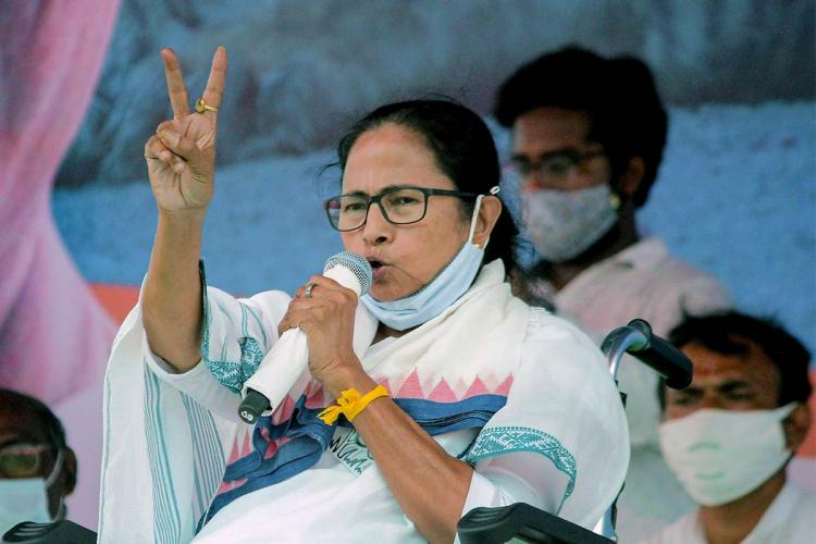 బెంగాల్ లో ప్రభంజనం సృష్టించిన మమత, మూడోసారి అధికారంలోకి దీదీ