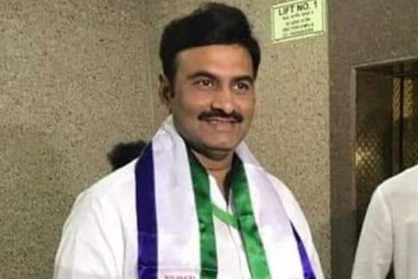 రఘురామకృష్ణంరాజు అరెస్ట్ వెనక బలమైన కారణాలు ఉన్నట్లేనా!?.