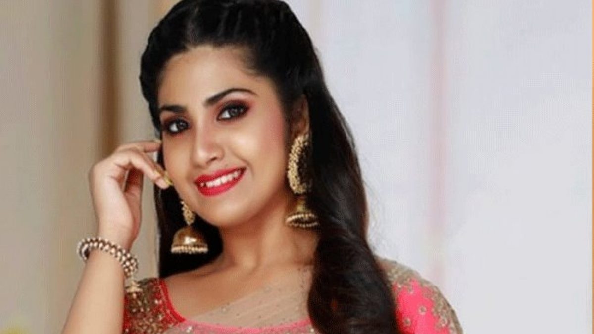 వాణీ విశ్వనాధ్ వారసురాలు వచ్చేస్తోంది.