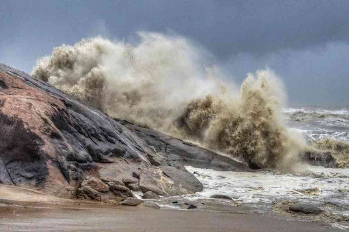 అతి తీవ్ర తుఫాన్‌గా ముంచుకొస్తోన్న ‘తౌక్తే’!!.