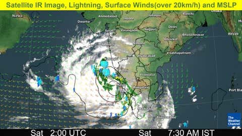 భీభత్సం సృష్టిస్తున్న తౌక్టే తుఫాను, ఐదు రాష్ట్రాలకు ముప్పు