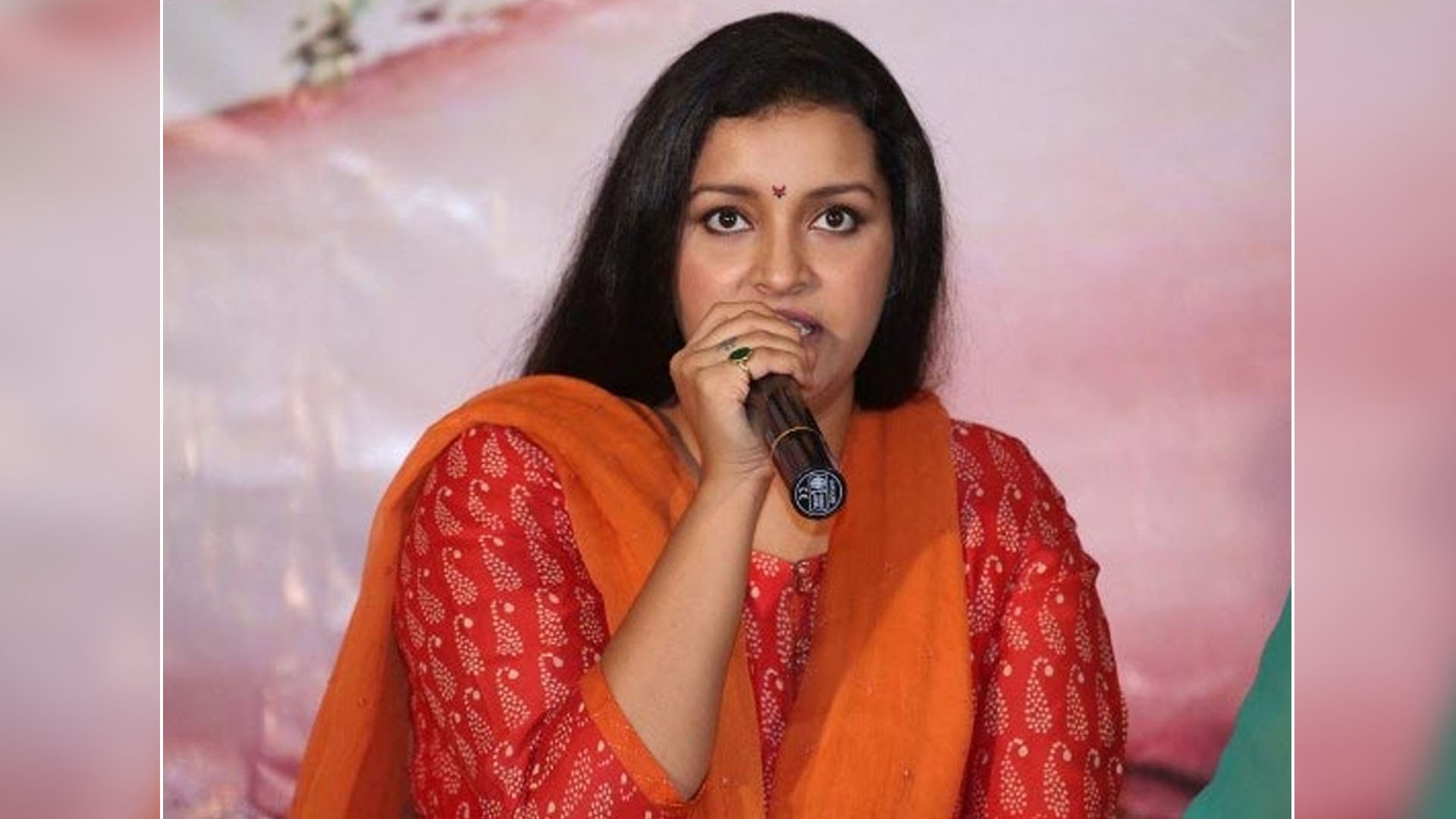 నెటిజన్లపై  రేణూ దేశాయ్‌ ఆగ్రహం!