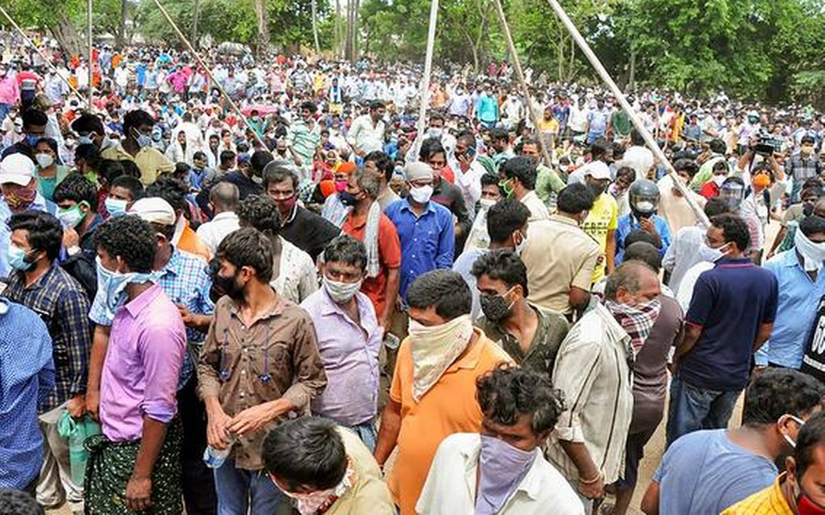 ఆనందయ్య మందు ”ఆన్ లైన్లో”నే  అందేనయా!…