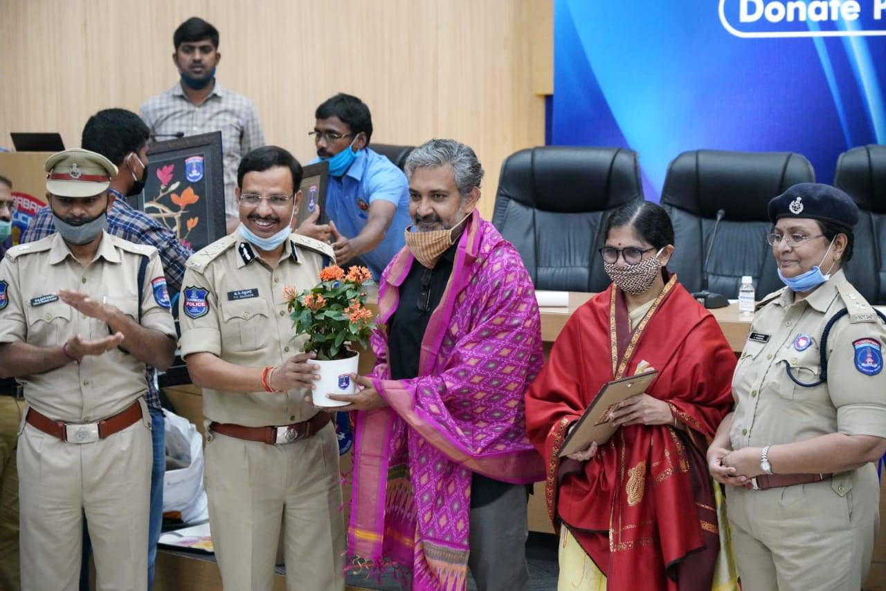 పోలీసుల త్యాగనిరతికి నివాళి అందించేలా ‘జక్కన’ తనదైన మార్కుతో తీస్తోన్న షార్ట్ ఫిలిం.