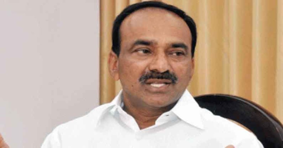 నోరు జారిన ఈటల రాజేందర్, సరిదిద్దిన సంజయ్