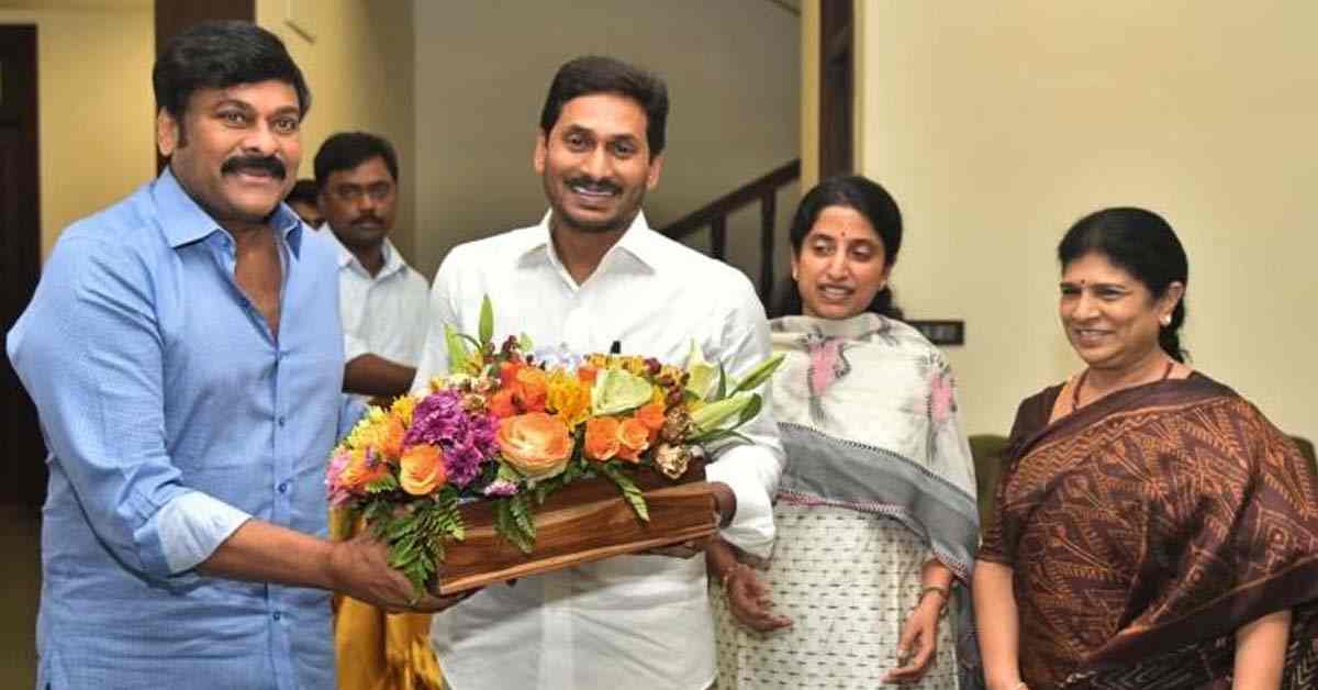 సీఎం జగన్ మెగా ప్లాన్! చిరంజీవికి రాజ్యసభ సీటు!