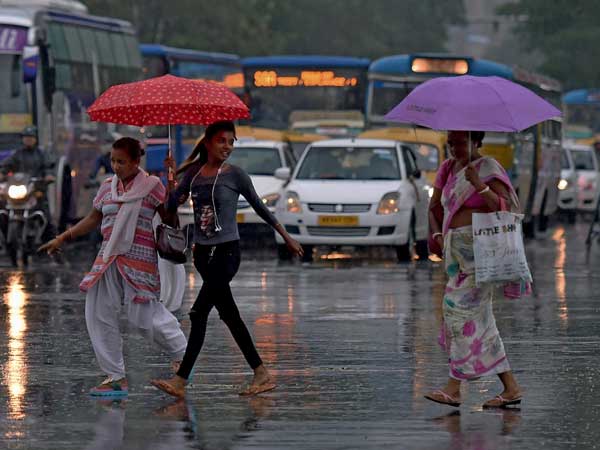 తెలంగాణలో మూడు రోజుల పాటు వర్షాలు
