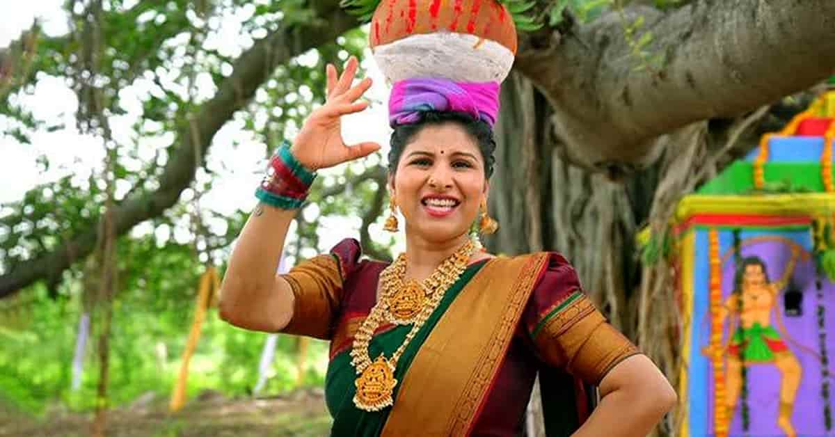 వివాదంలోకి సింగర్ మంగ్లీ