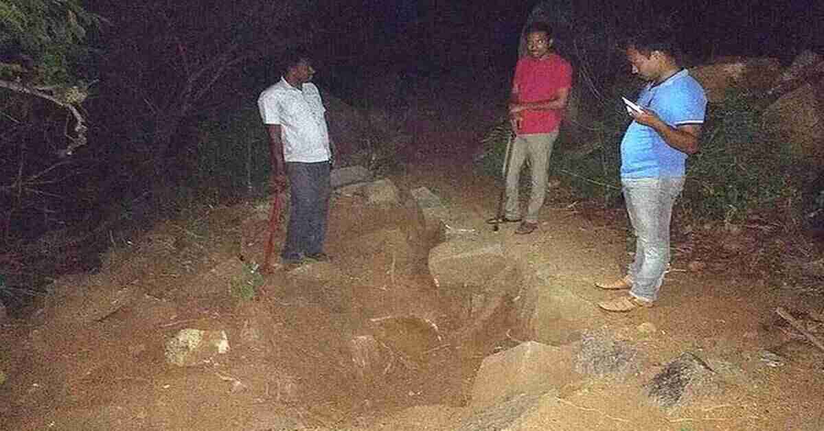 అర్ధరాత్రి పోలం నుంచి వింత శబ్ధాలు, తీరా వెళ్లి చూస్తే