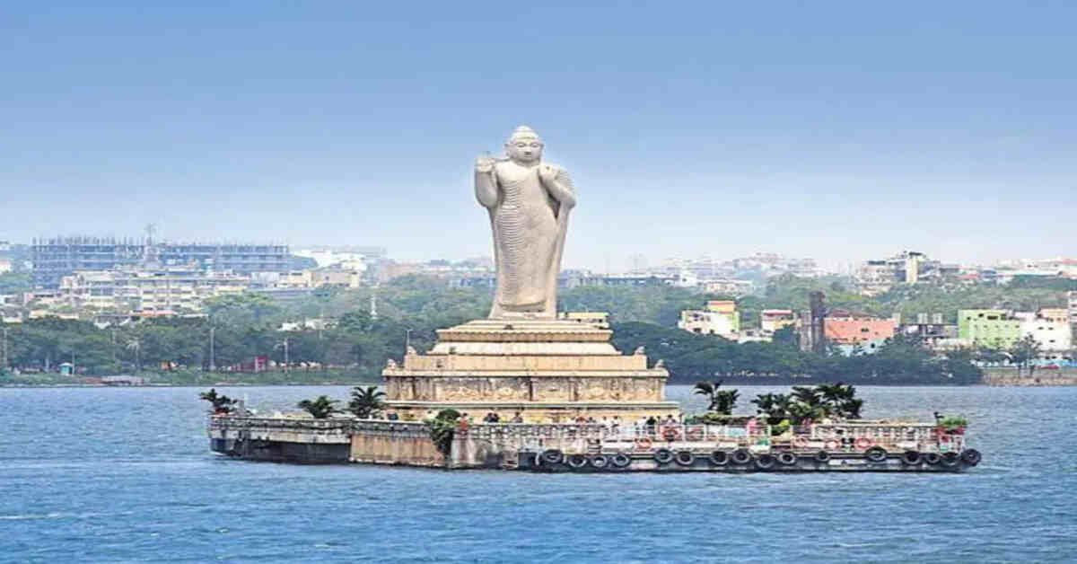 హుస్సేన్ సాగర్ దగ్గర ‘ఆ ఐదుగురు’.. కాపాడిన లేక్ పోలీస్