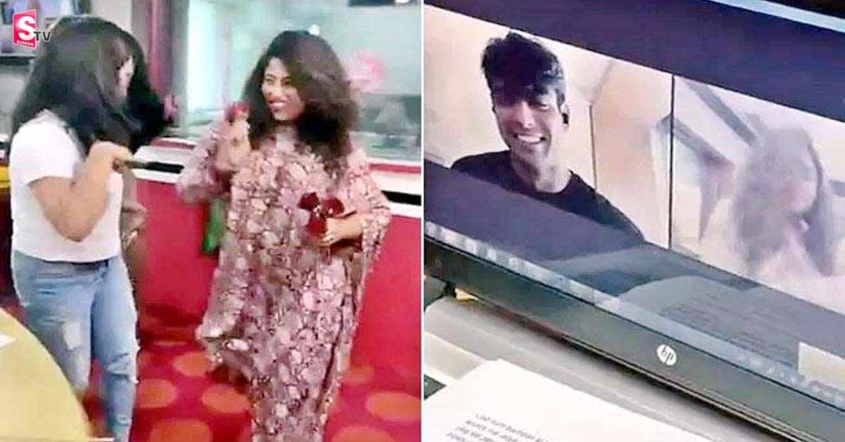 నీరజ్‌ చోప్రా ఎదుట యువతుల డ్యాన్సులు.. ఫ్యాన్స్‌ ఆగ్రహం!
