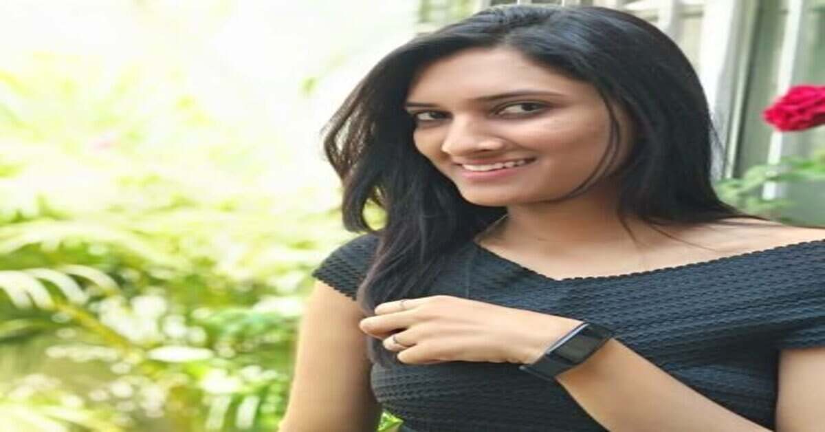 రెండు సినిమాల్లో నటించింది, కానీ వెండి తెరపై చూసుకోలేదు, అంతలోనే