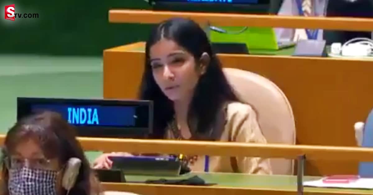 పాకిస్తాన్‌ను కడిగేసిన పాతికేళ్ల అమ్మాయి.. ఎవరీ స్నేహా?