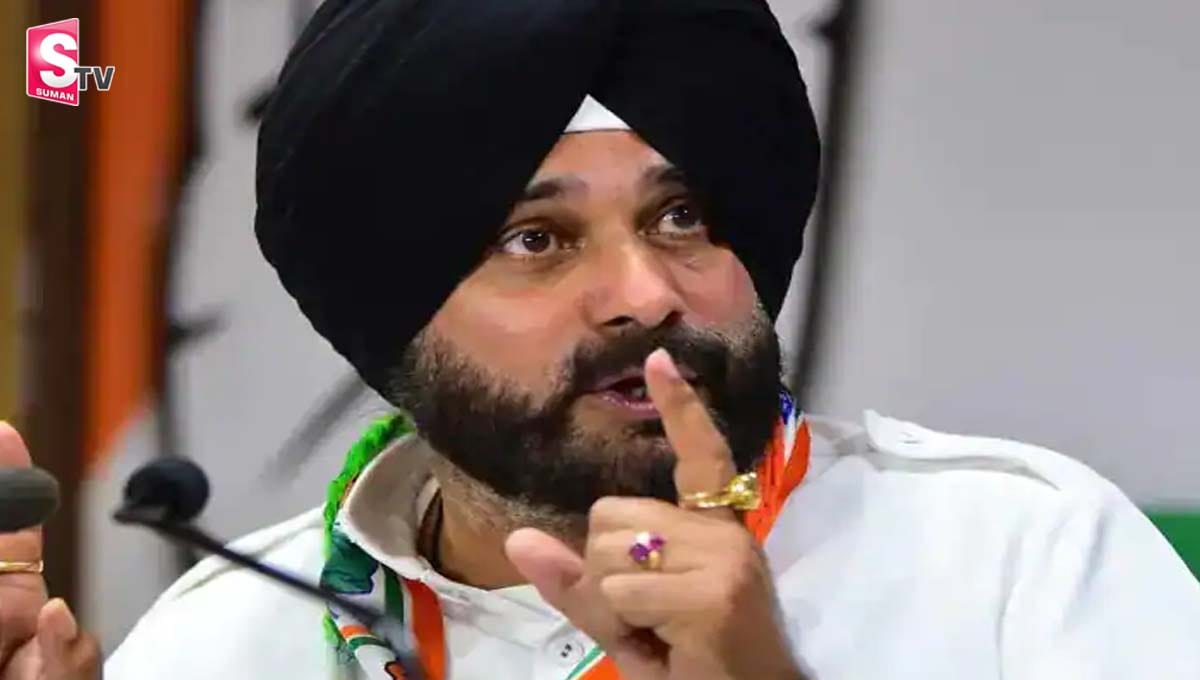 పంజాబ్ రాజకీయాల్లో కొత్త ట్విస్ట్.. పీసీసీ చీఫ్ పదవికి సిద్ధూ రాజీనామా!