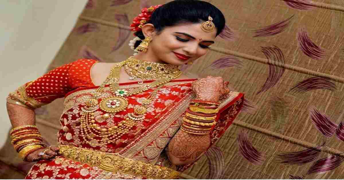 ఈరోజు హైదరాబాద్ లో  స్వల్పంగా తగ్గిన బంగారం, వెండి ధర
