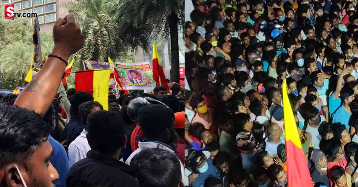 పునీత్ రాజ్ కుమార్ చనిపోయాక.. కన్నడ ఫ్యాన్స్ ఈ జెండాలు ఎందుకు ఎగరేస్తున్నారో తెలుసా?