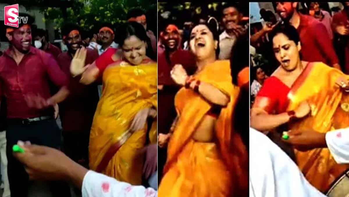 తీన్మార్ డాన్స్ పిచ్చెక్కించిన నటి ప్రగతి.. వీడియో వైరల్