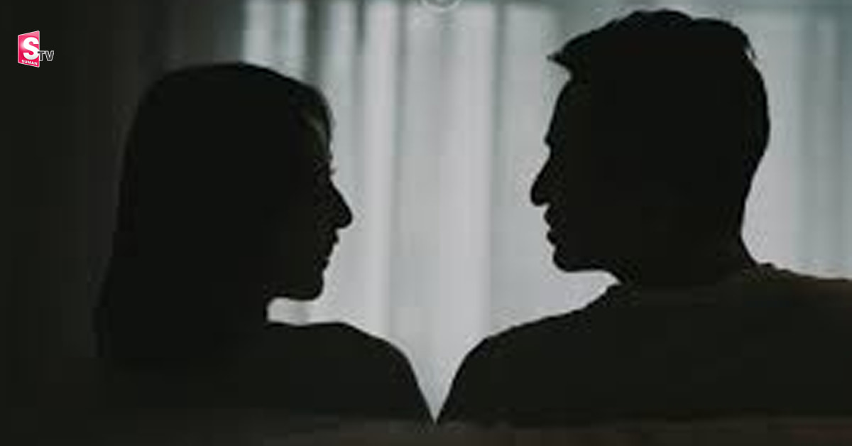 బిజినెస్ పనిమీద భర్త.. ప్రియుడి మోజులో భార్య!