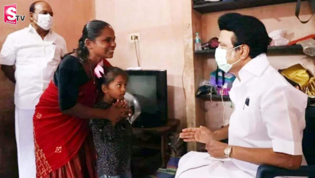 తమిళనాడులో మహిళపై వివక్ష! ఆమెని వెతుక్కుంటూ ఇంటికి వచ్చిన  సీఎం స్టాలిన్!