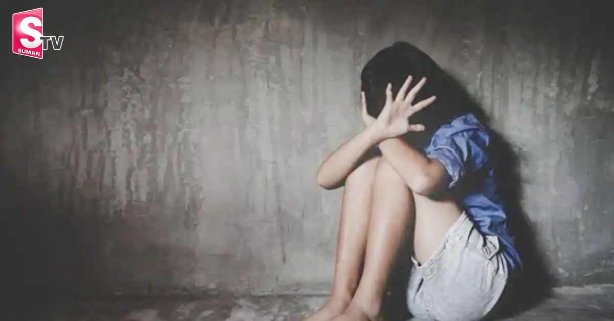 నర్సును నమ్మించి నట్టేట ముంచిన బాస్