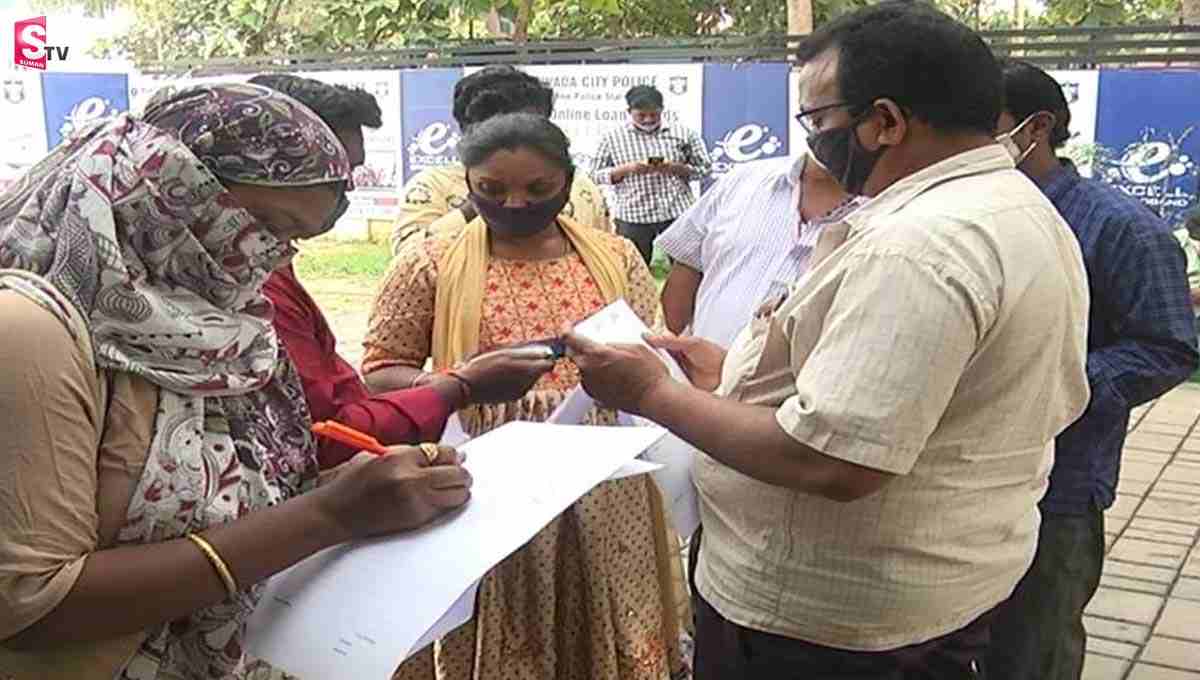 అనసూయ కోసం పోలీసుల గాలింపులు.. ఏమైందంటే!