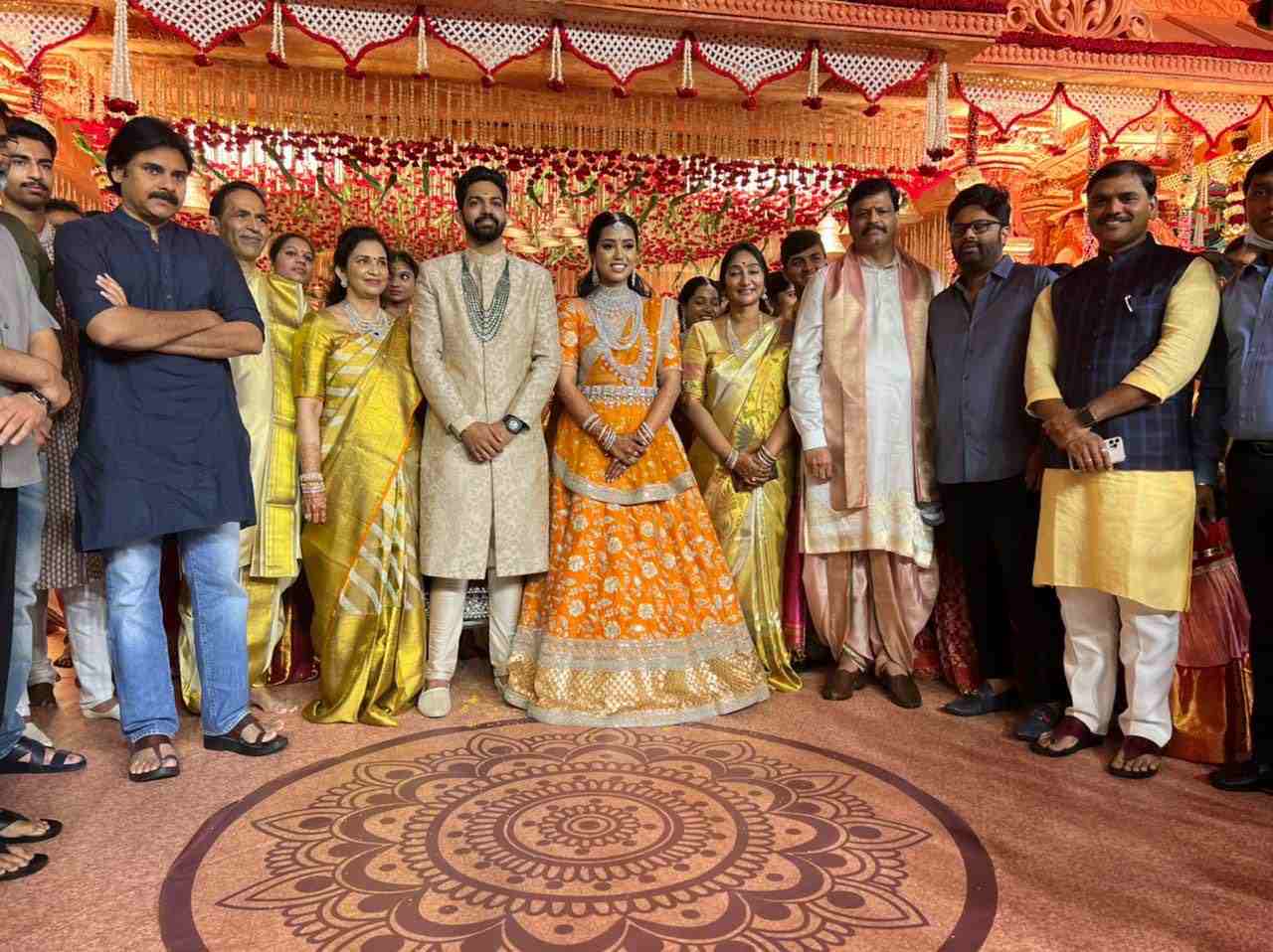 వైభవంగా ఉపరాష్ట్రపతి వెంకయ్యనాయుడి మనవరాలి వివాహం.. హాజరైన ప్రముఖులు!