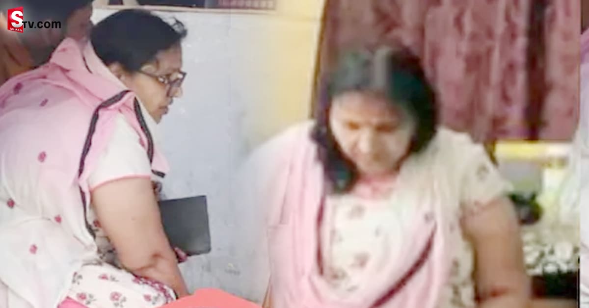 భర్త తలతో పోలీస్‌ స్టేషన్‌ కు వెళ్లిన భార్య