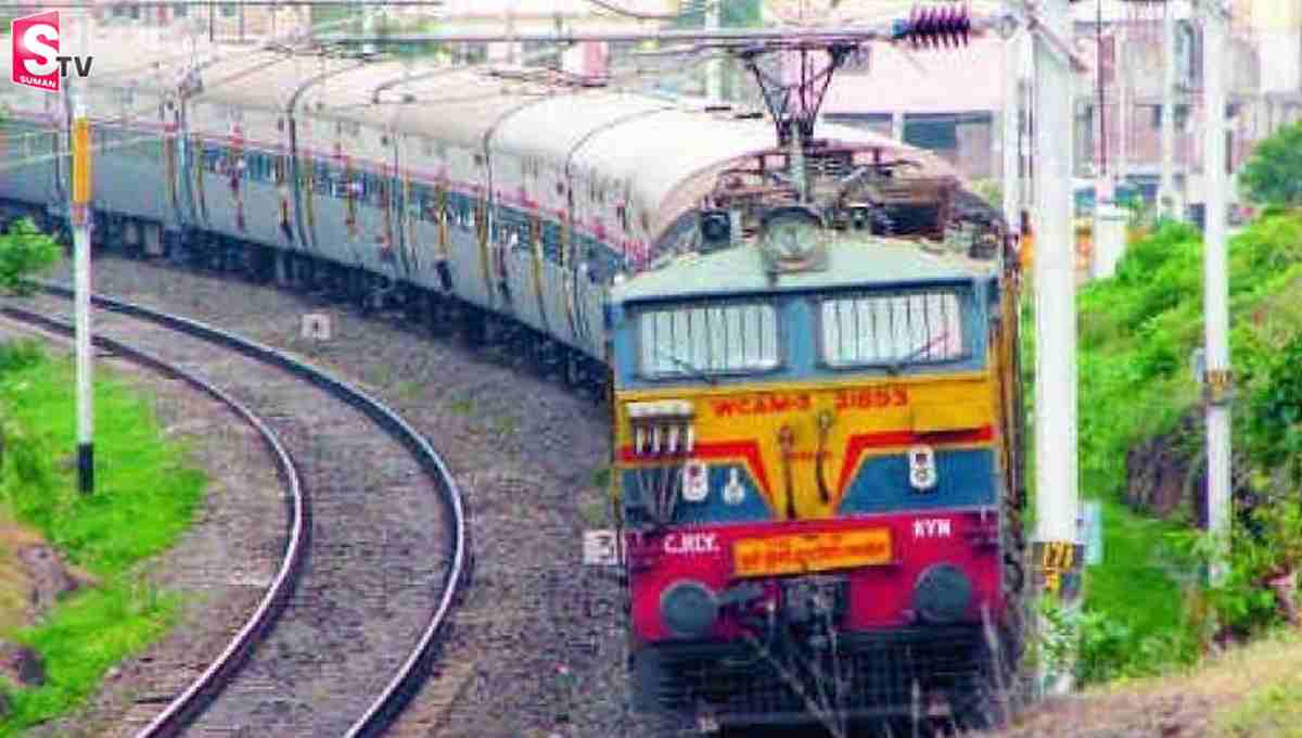 బ్రేకింగ్: దక్షిణ మధ్య రైల్వే కీలక నిర్ణయం.. 55 రైళ్లు రద్దు!