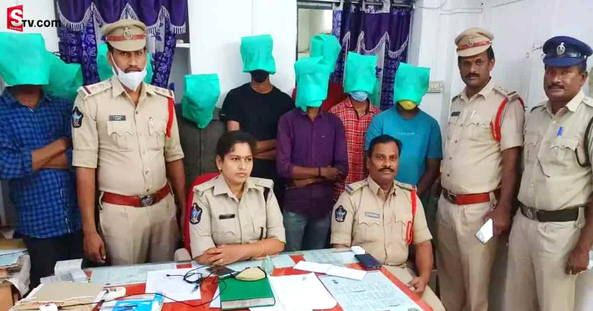 6 నెలలగా బాలికకు నరకం! కేసులో ఏకంగా 64 మంది..!
