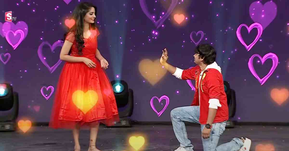 ప్రేమ విషయాన్ని బయటపెట్టిన జబర్దస్త్ జంట.. త్వరలోనే పెళ్లి?