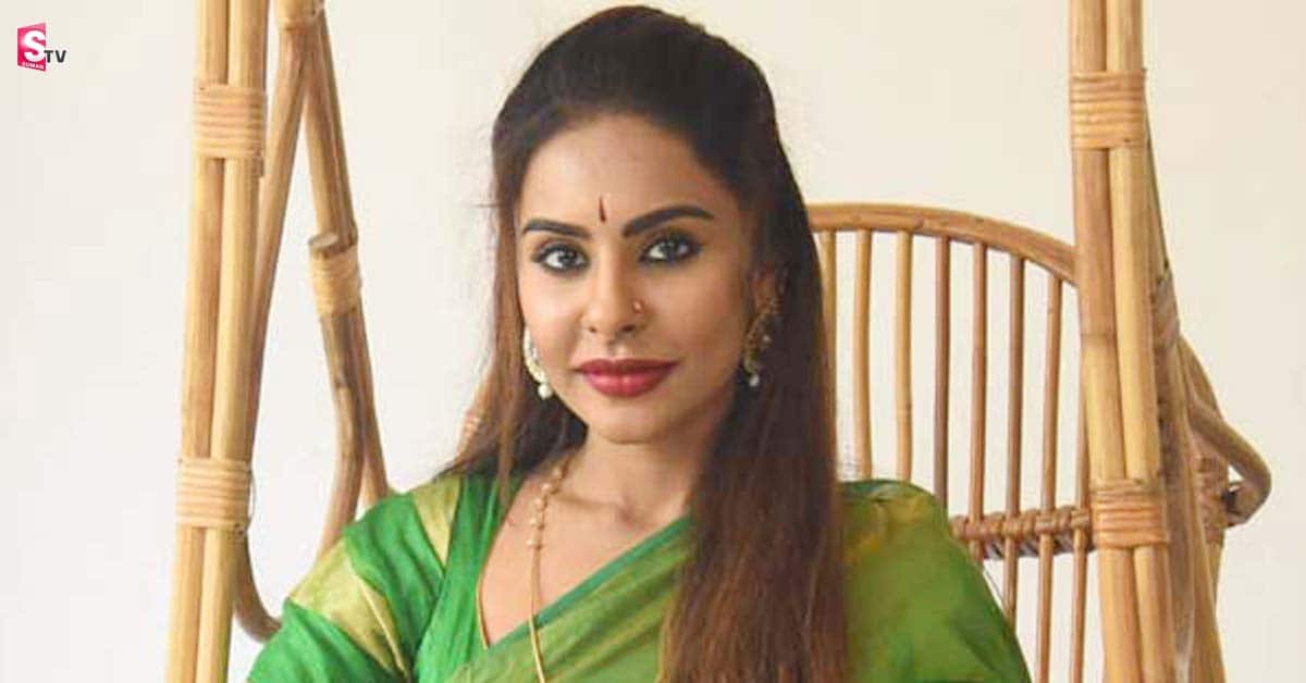 శ్రీరెడ్డి పోస్ట్ వైరల్! నా కోసం TRS ఎమ్మెల్యే దీక్ష అంటూ..!