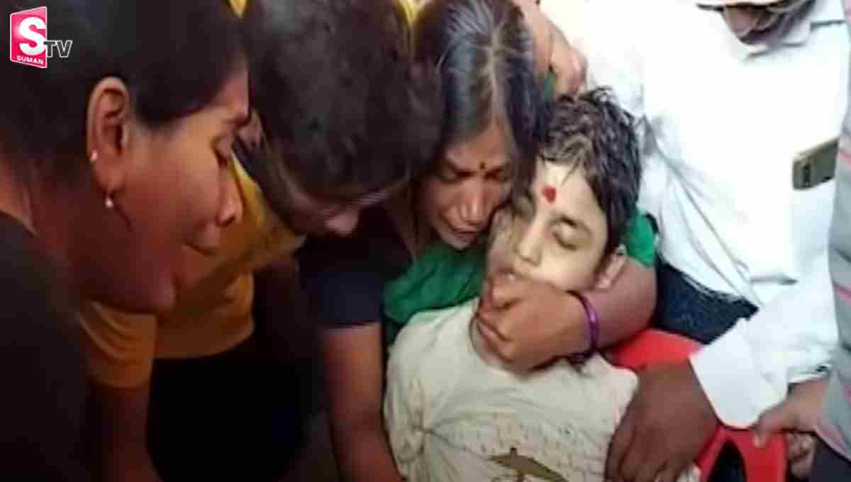 గద్వాల్ బిడ్డకు వీడ్కోలు.. కన్నీరు పెట్టిస్తున్న దృశ్యాలు!
