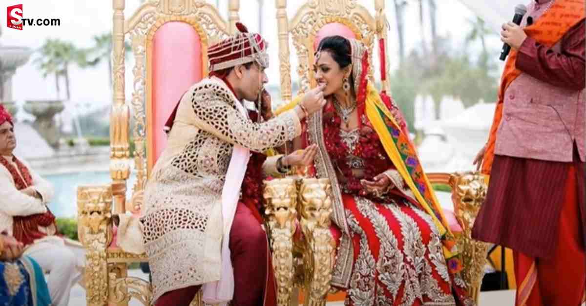పెళ్లి రోజు భార్యకు అదిరిపోయే బహుమతి ఇచ్చిన భర్త!