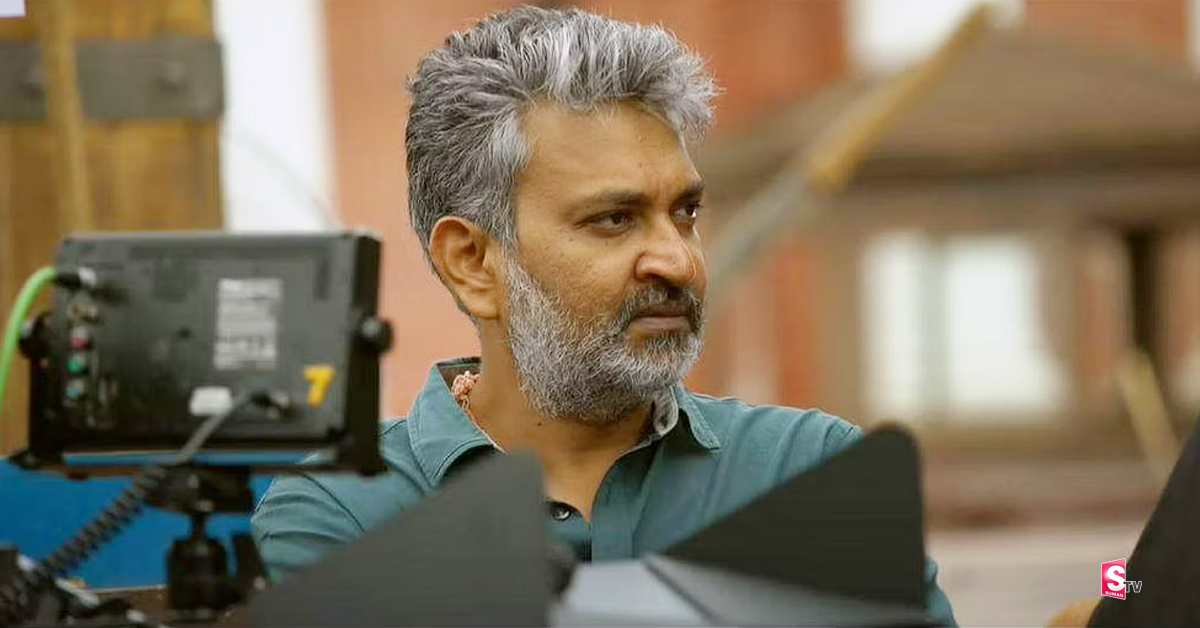RRR మూవీకి డైరెక్టర్ రాజమౌళి రెమ్యూనరేషన్ ఎంత..?