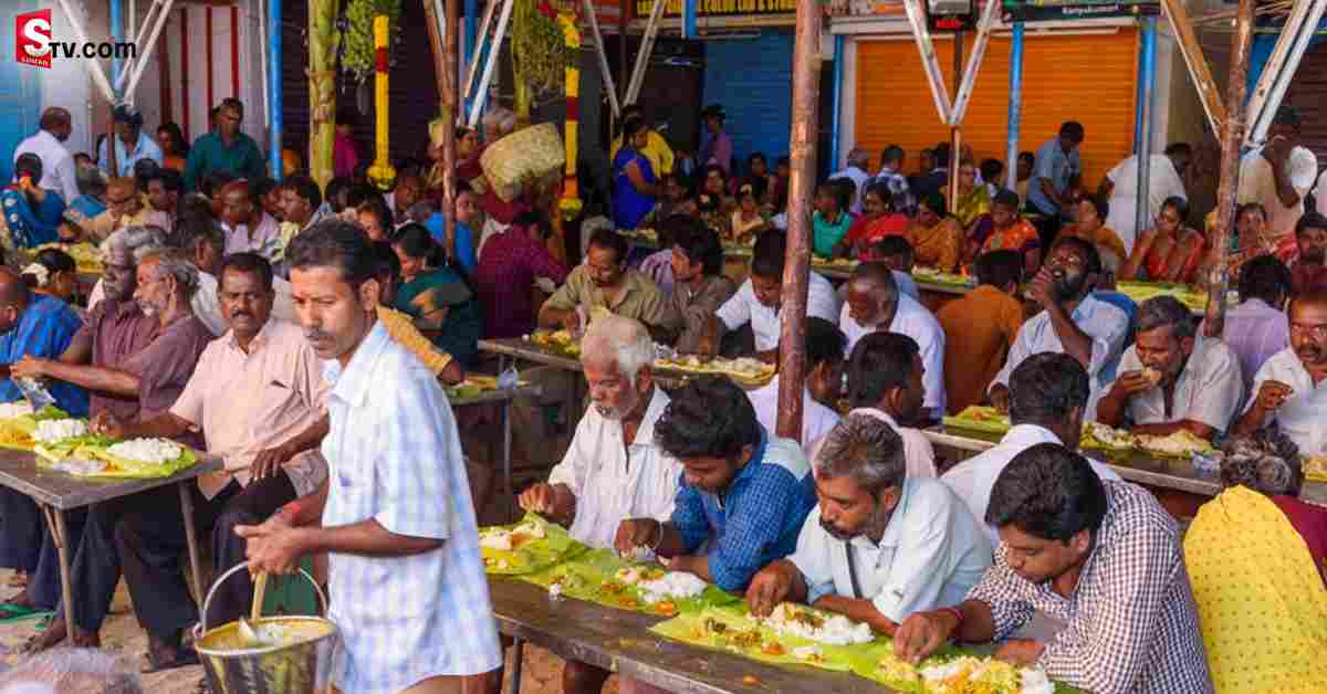 ఆ ఊరి రైతులు ఎక్కడా అప్పు చేయరు! లోన్ తీసుకోరు!
