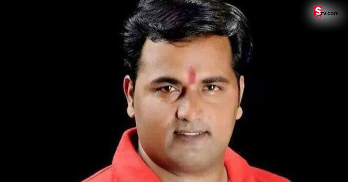 బీజేపీ నాయకుడి దారుణ హత్య.. ఇంటి ముందే తుపాకులతో!