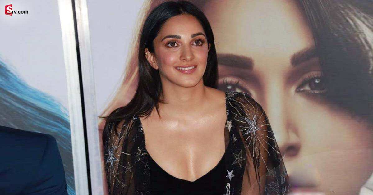 ప్రియుడికి బ్రేకప్ చెప్పిన రామ్ చరణ్ హీరోయిన్.. షాక్ లో ఫ్యాన్స్!