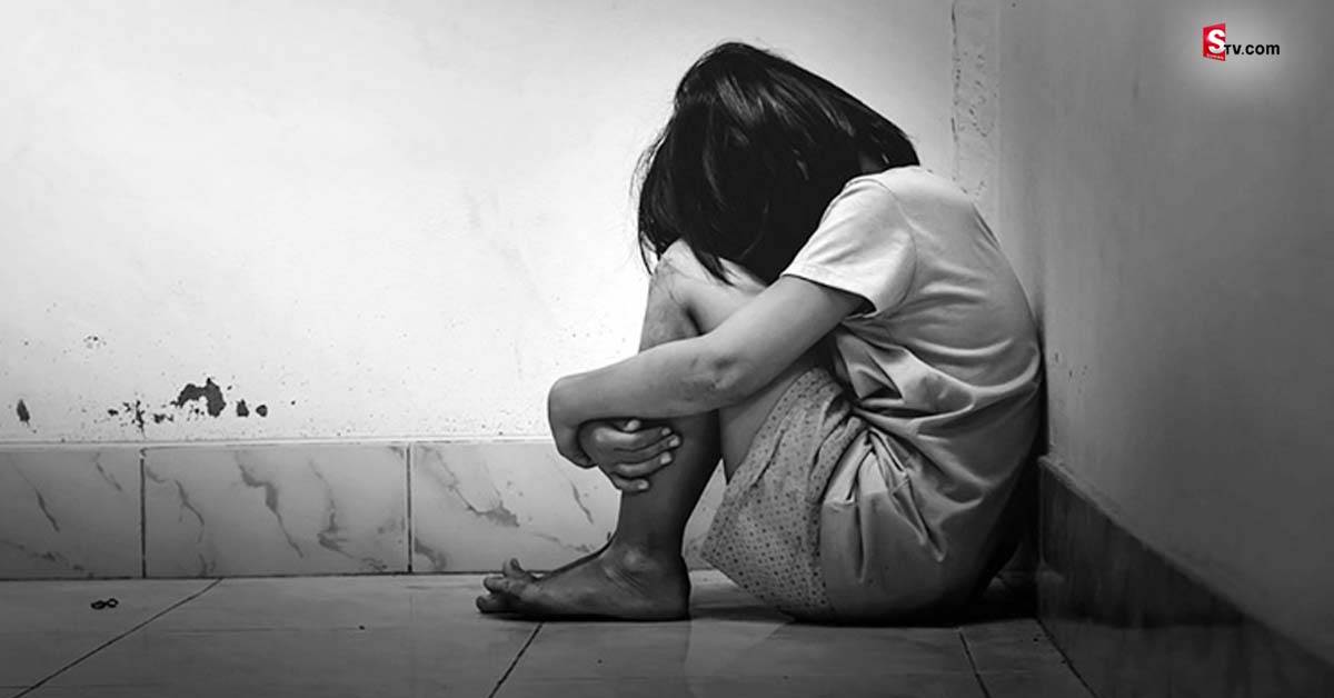 మైనర్ కూతురిపై తండ్రి దారుణం.!