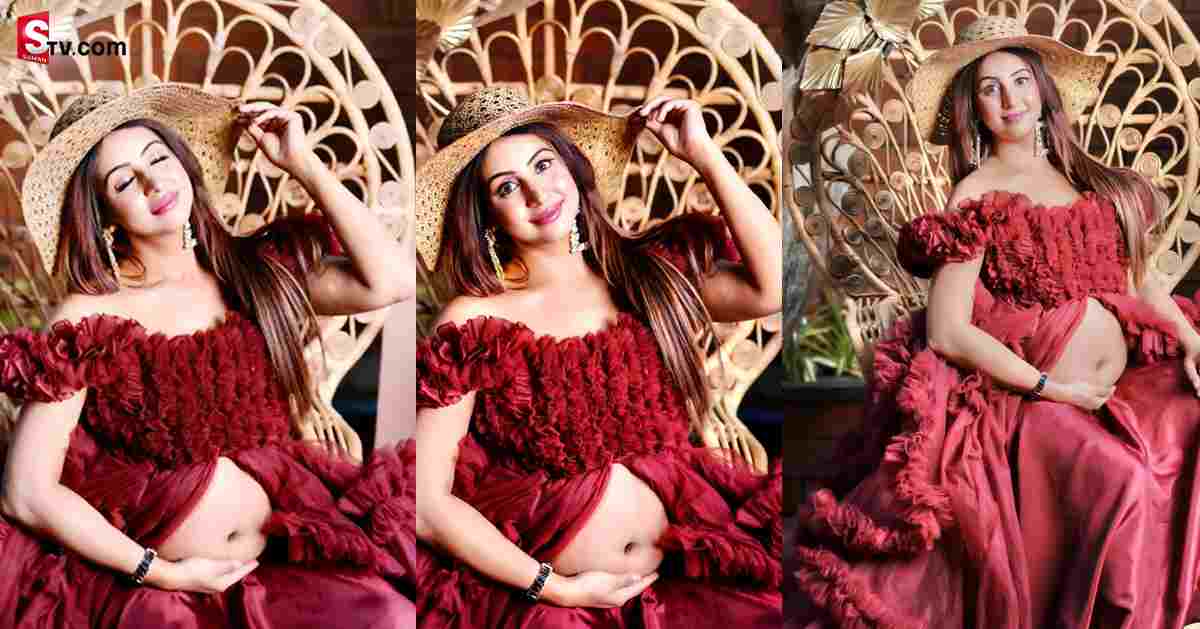 Actress Sanjjanaa: బేబి బంప్ తో  బుజ్జిగాడు హీరోయిన్ ఫొటోషూట్!