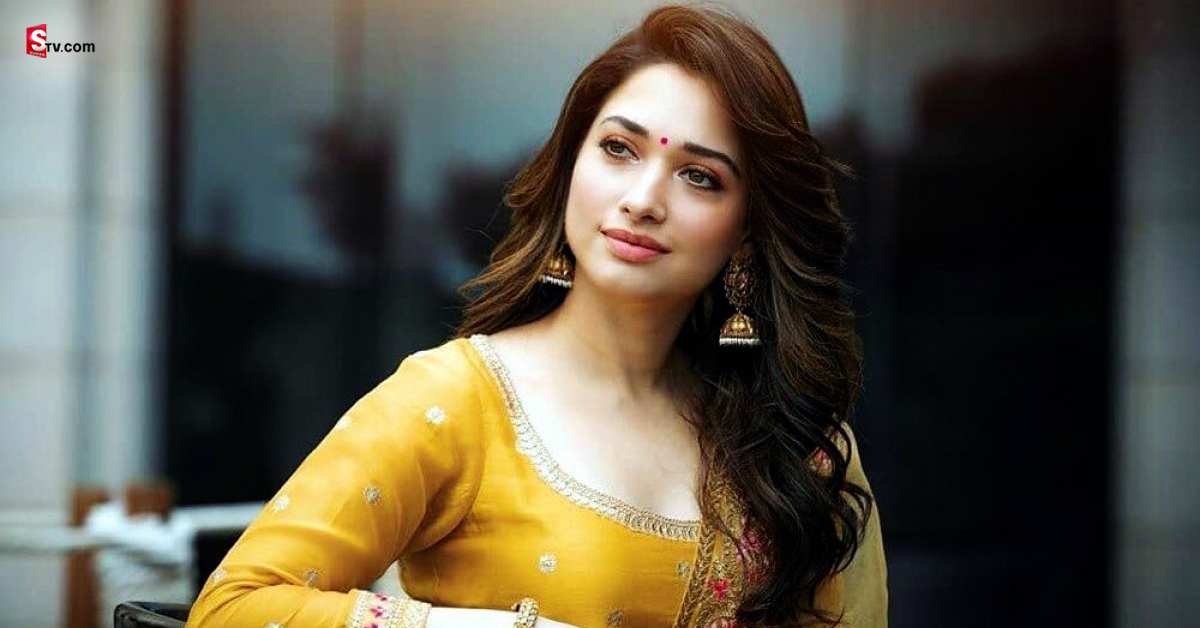 ఫ్యాన్స్ కి గుడ్ న్యూస్! పెళ్లి ఎప్పుడో చెప్పేసిన తమన్నా!