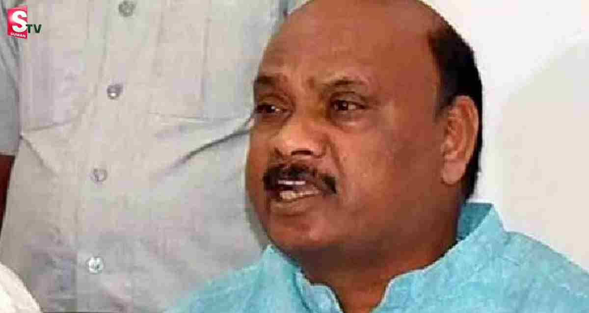 ఏపీ మాజీ మంత్రి అయ్యన్న పాత్రుడుపై కేసు నమోదు!