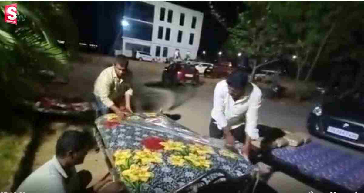 పరుపుల మాటున గలీజ్ దందా.. బిత్తరపోయిన పోలీసులు!