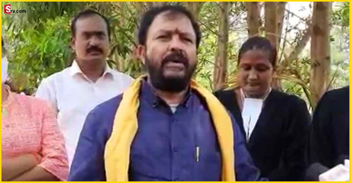 Chintamaneni Prabhakar: అక్రమ కేసులు బనాయిస్తున్నారంటూ ప్రభుత్వంపై చింతమనేని పిటిషన్!