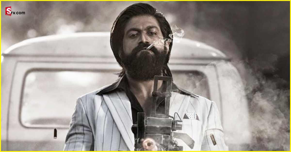 బాక్సాఫీస్ వద్ద తగ్గని KGF-2 జోరు! RRR రికార్డ్స్ బ్రేక్!