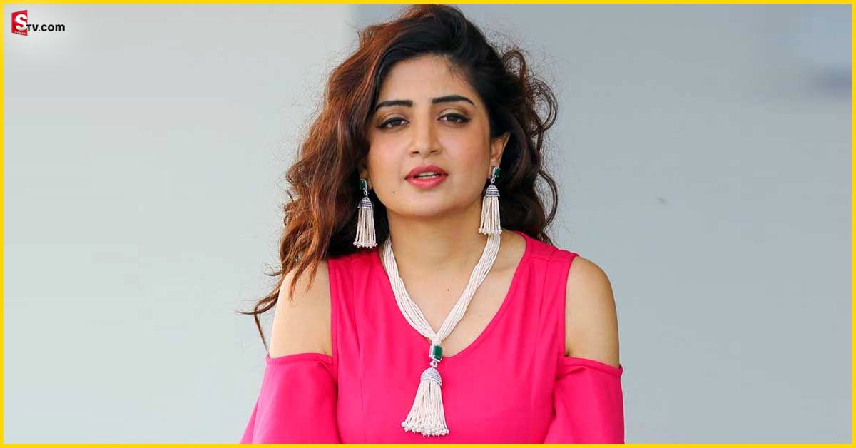 Poonam Kaur: ‘పీకే’ అంటే ఏంటంటూ నెటిజన్ ప్రశ్న.. ఘాటుగా స్పందించిన పూనమ్ కౌర్!