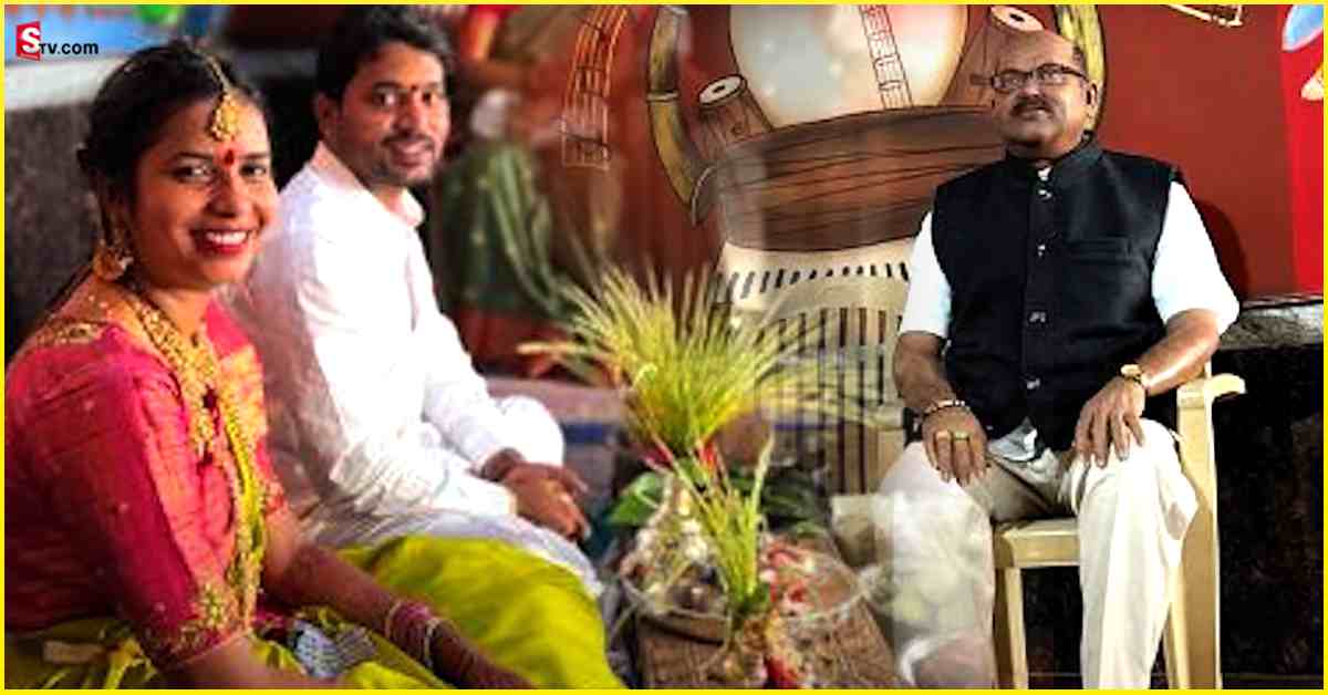 Fathers Wax Statue: తండ్రి విగ్రహం సాక్షిగా పెళ్లితంతు.. కొడుకు చేసిన పనికి నెటిజన్లు ఫిదా!