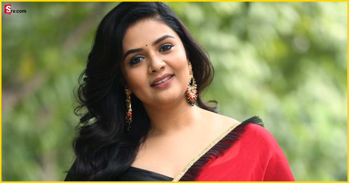 Srimukhi: పెళ్లిపై ఆసక్తికర వ్యాఖ్యలు చేసిన యాంకర్‌ శ్రీముఖి