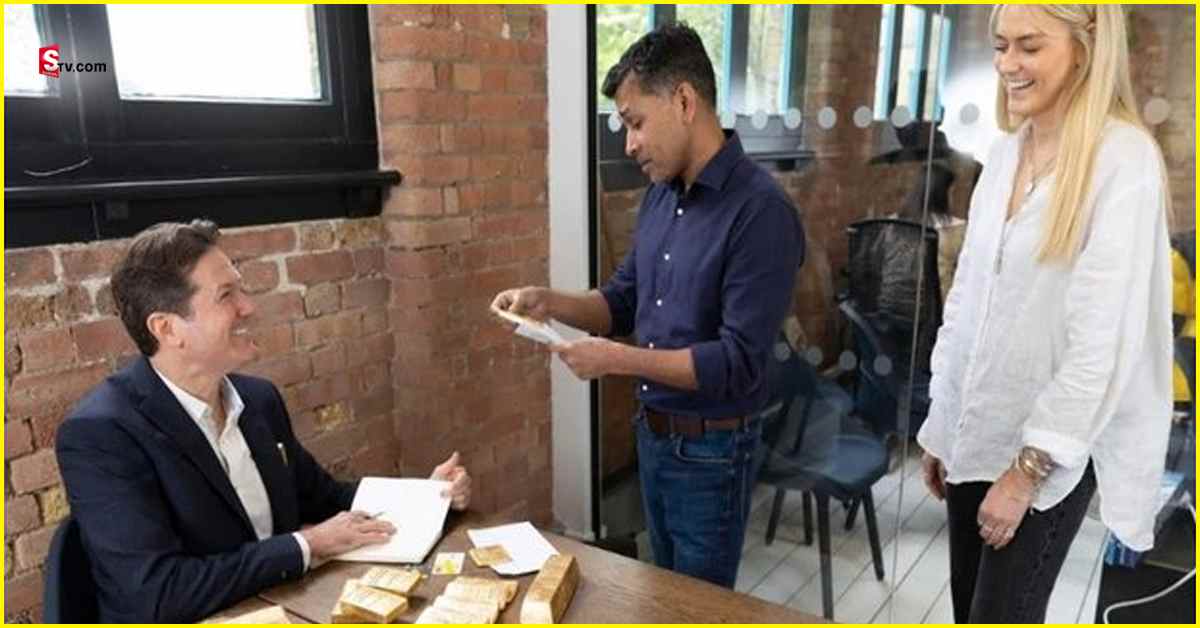 London: కంపెనీ వినూత్న ఆలోచన.. ఉద్యోగులకు వేతనంగా బంగారం!