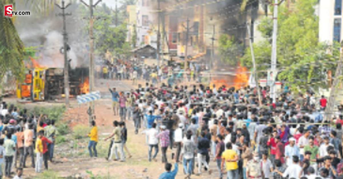 Konaseema: భగ్గుమన్న అమలాపురం.. కారణాలు ఏంటి.. ఆందోళకారుల ఏం కోరుతున్నారు!